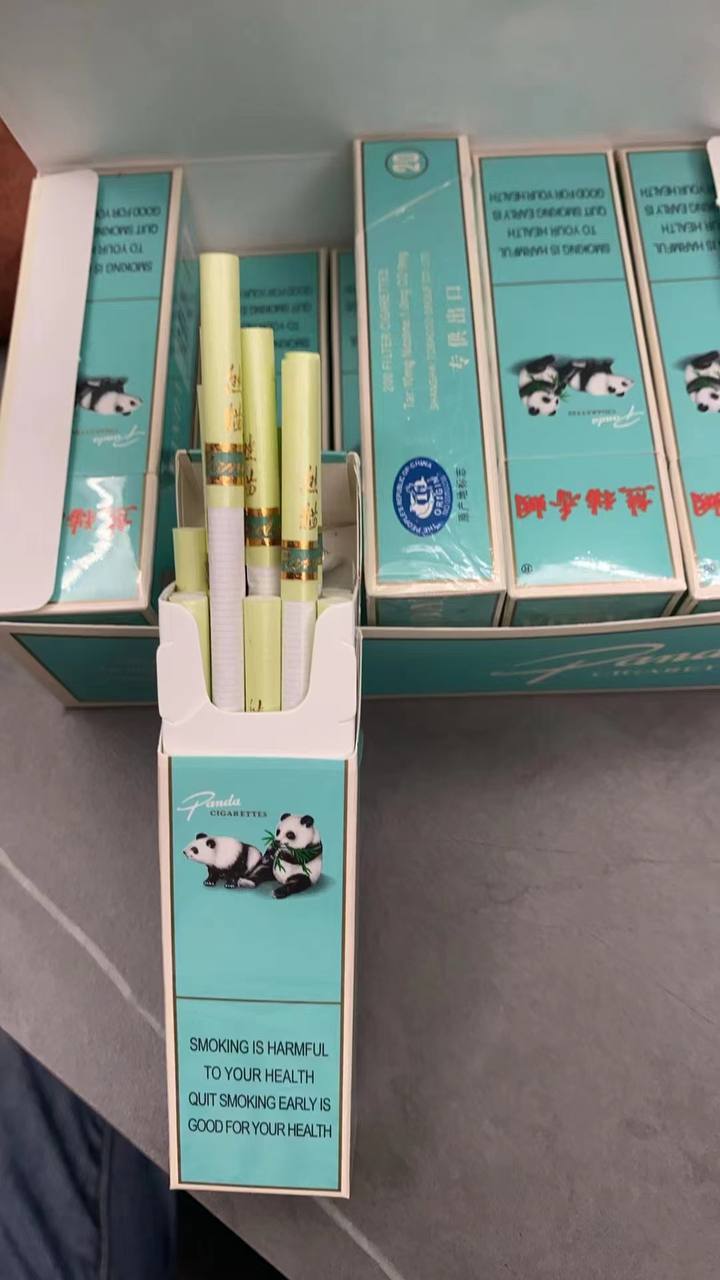 关税口红绿猫