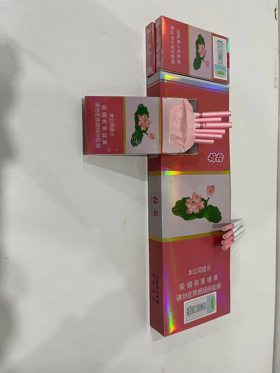 关税粉荷花