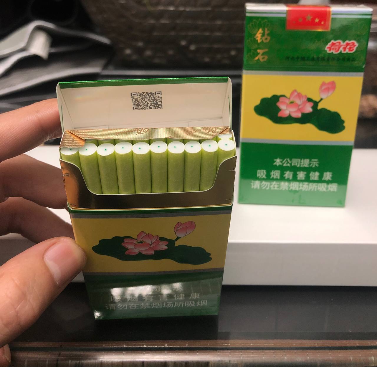 荷花（细支白皮）